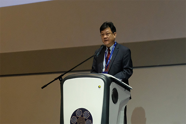 ADB Vice-President Chen highlights Uzbekistan’s capital market development priorities in keynote speech ADB Vice-President Chen highlights Uzbekistan’s capital market development priorities in keynote speech