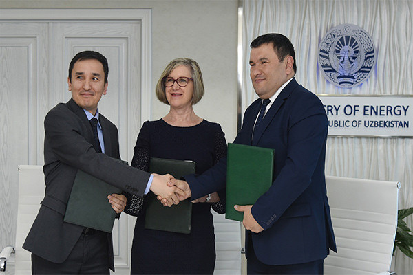 АБР поддержит проект ГЧП по строительству фотоэлектрической станции АБР поддержит проект ГЧП по строительству фотоэлектрической станции