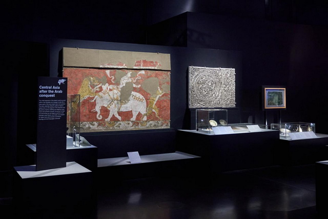 В Лондоне состоялось открытие выставки Silk Roads