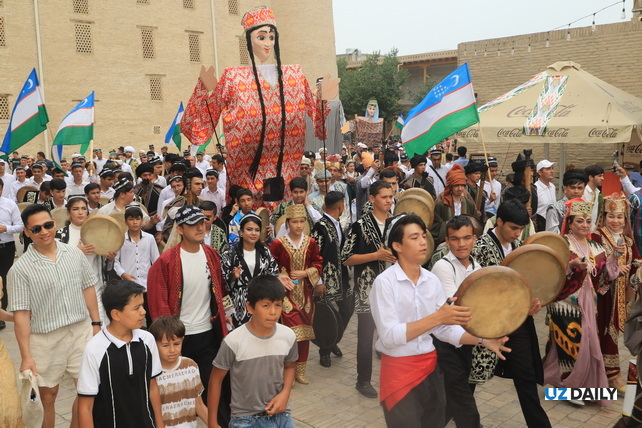 The 21st Traditional International Festival “Silk and Spices” Opens in Bukhara