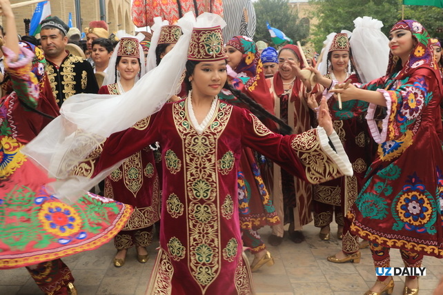 The 21st Traditional International Festival “Silk and Spices” Opens in Bukhara