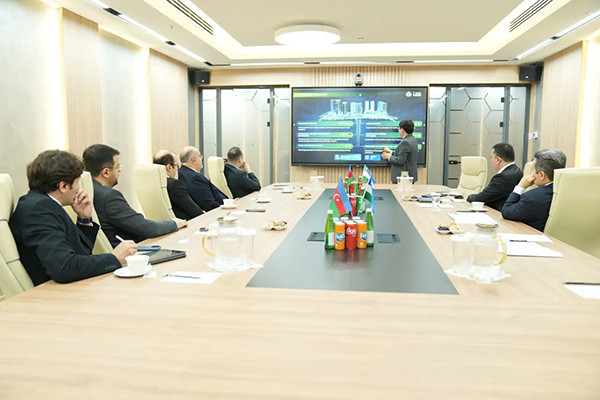 The Minister of Digital Technologies holds talks with PASHA