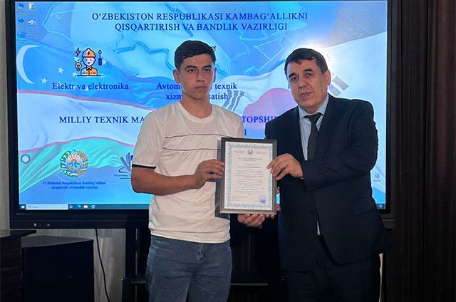 Toshkentda ilk bor Milliy texnik malakani baholash imtihonlaridan muvaffaqiyatli o‘tganlarga sertifikatlar topshirildi Toshkentda ilk bor Milliy texnik malakani baholash imtihonlaridan muvaffaqiyatli o‘tganlarga sertifikatlar topshirildi