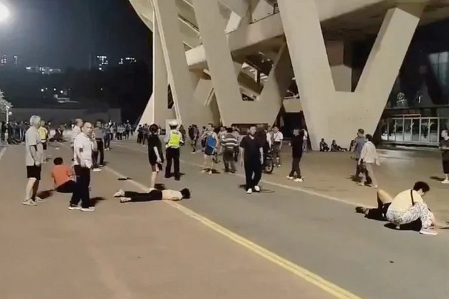 SUV Hits Crowd in China, Killing 35 SUV Hits Crowd in China, Killing 35