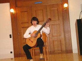 Parisian guitar virtuoso plays concert in Tashkent Parisian guitar virtuoso plays concert in Tashkent