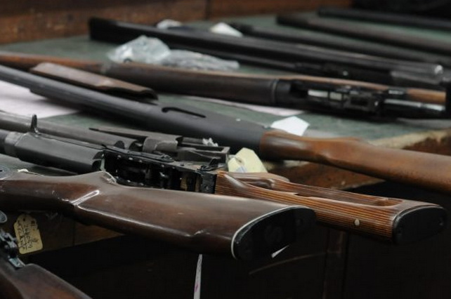 Власти Узбекистана пересмотрели выплаты за сдачу оружия Власти Узбекистана пересмотрели выплаты за сдачу оружия