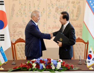 Korea, Uzbekistan pledge cooperation on massive joint projects Korea, Uzbekistan pledge cooperation on massive joint projects