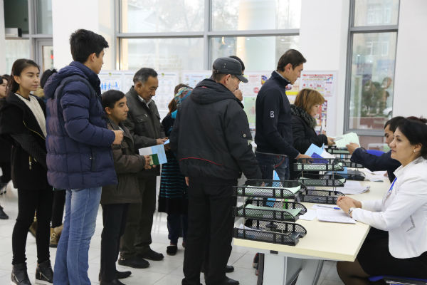 За час до завершения голосования проголосовали 17,69 млн. избирателей За час до завершения голосования проголосовали 17,69 млн. избирателей