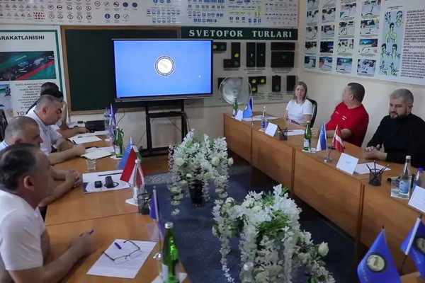 Водители Узбекистана смогут получать сертификаты по европейским стандартам и работать в странах ЕС Водители Узбекистана смогут получать сертификаты по европейским стандартам и работать в странах ЕС