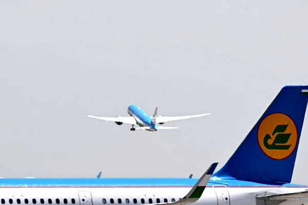 Президент Узбекистана отбыл в Турцию Президент Узбекистана отбыл в Турцию