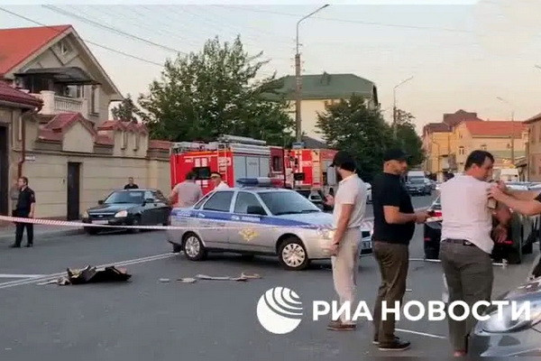 Terrorist attacks take place in Derbent and Makhachkala Terrorist attacks take place in Derbent and Makhachkala