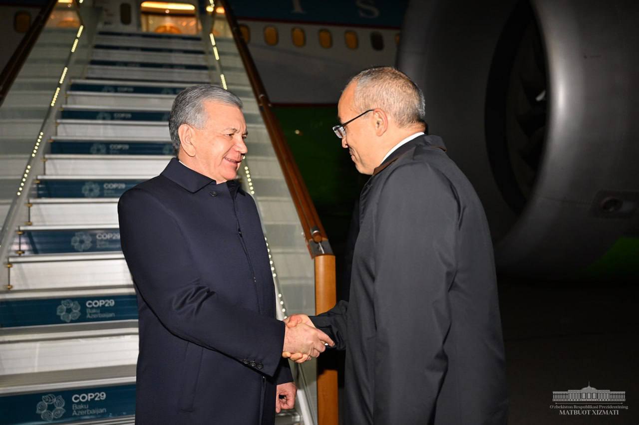 President of Uzbekistan arrives in Baku on a working visit