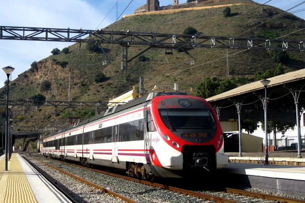Spanish experience in reforming the railway sector Spanish experience in reforming the railway sector