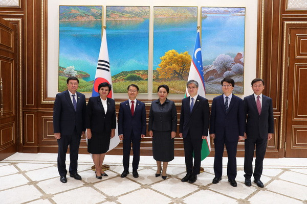 Senate hosts meeting with Minister of Employment and Labor of the Republic of Korea Senate hosts meeting with Minister of Employment and Labor of the Republic of Korea