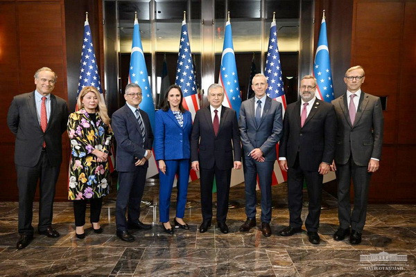 President of Uzbekistan discusses plans to expand the activities of American business in our country President of Uzbekistan discusses plans to expand the activities of American business in our country