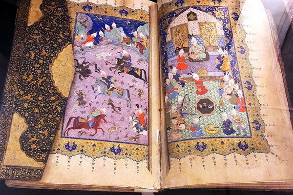 Редчайшая рукопись «Хамсы» Алишера Навои будет издана в виде факсимильной копии и возвращена в Узбекистан Редчайшая рукопись «Хамсы» Алишера Навои будет издана в виде факсимильной копии и возвращена в Узбекистан