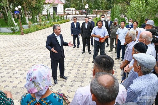Uzbek President meets with residents of the mahalla in Nukus Uzbek President meets with residents of the mahalla in Nukus